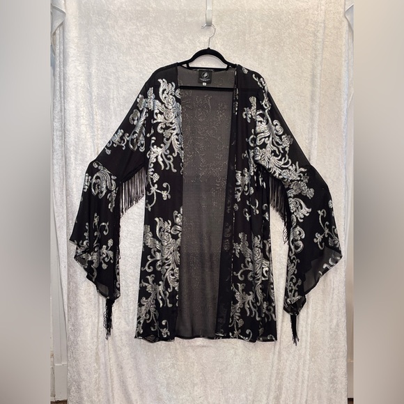The Pretty Cult Other - The Pretty Cult Black Kimono with Silver Accents